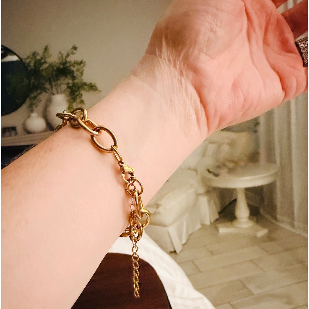 Womens Gold Tone Oval Link Chain Bracelet Adjustable Lobster Clasp Classic Style - Picture 3 of 3